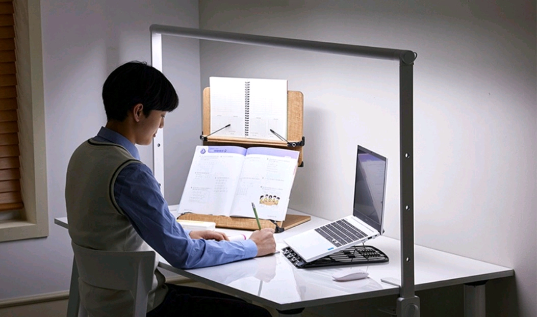 브로드윙 와이드 스탠드 1400mm - 안심되는 중고거래