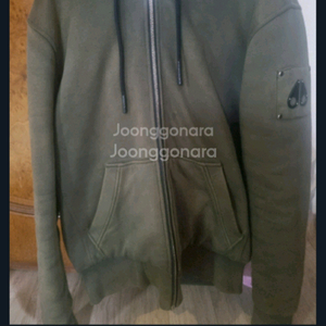 무스너클. 버니스웨터 카키자켓. L