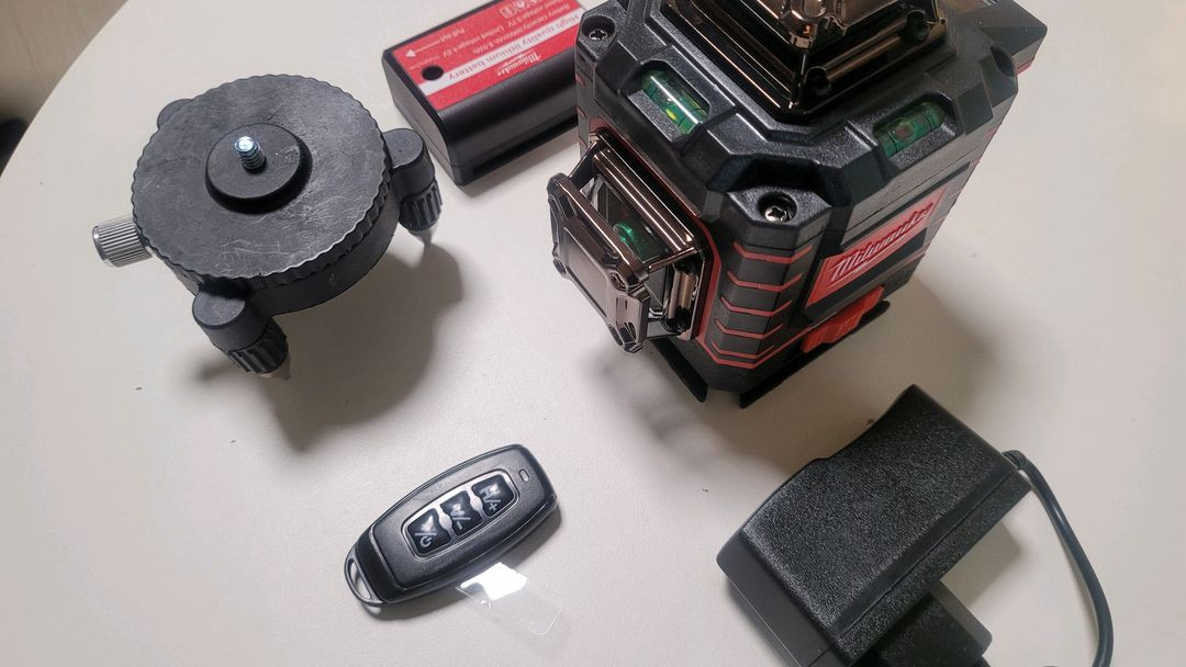 배터리추가 신형밀워키 레이저 레벨기 16라인--1