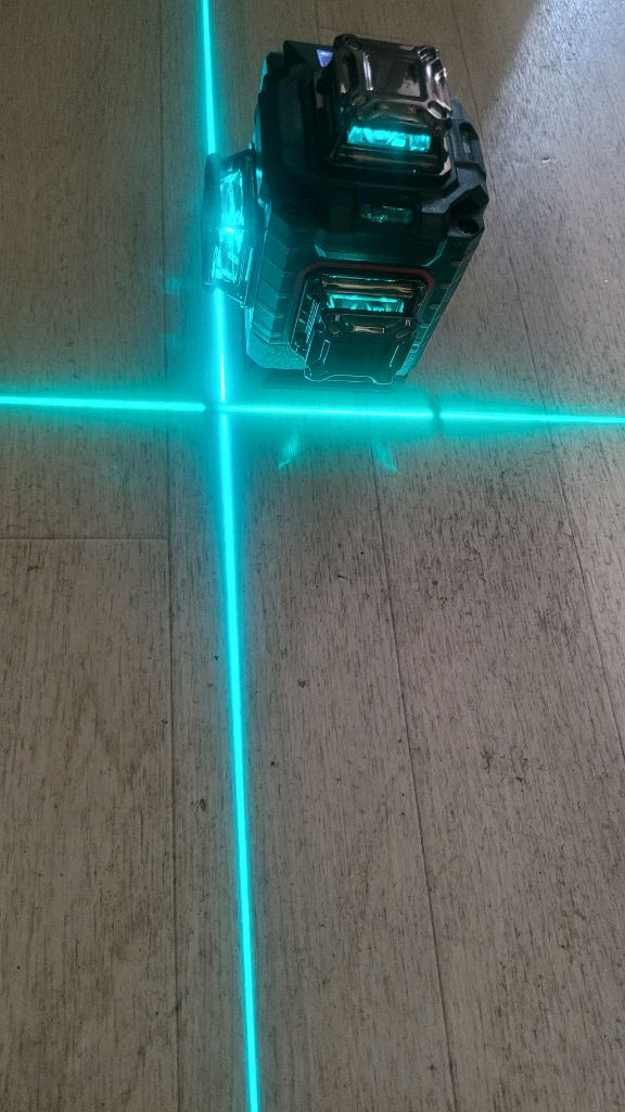 배터리추가 신형밀워키 레이저 레벨기 16라인--7