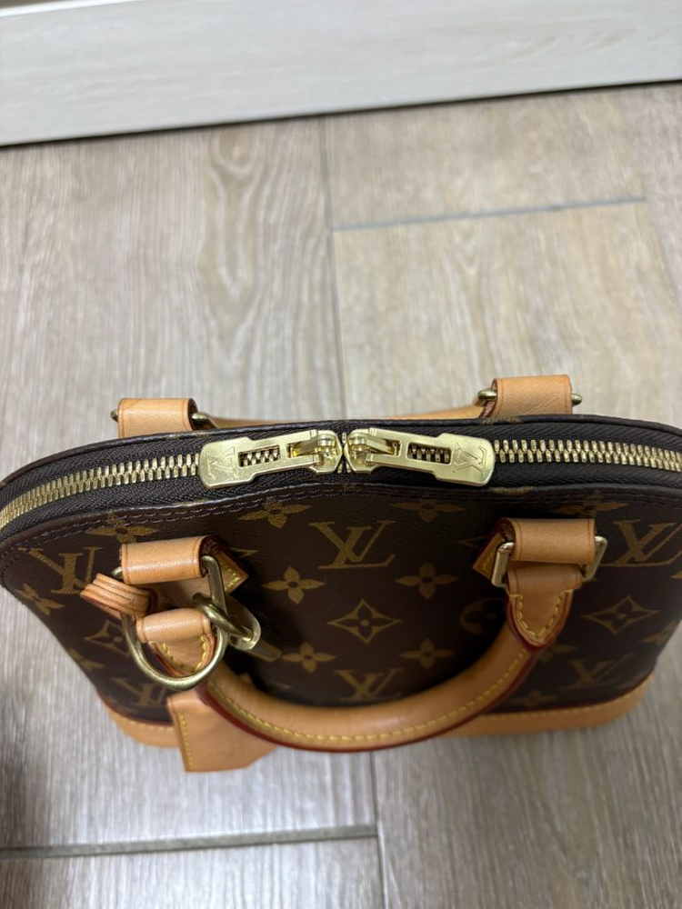 루이비통 알마BB 이미지