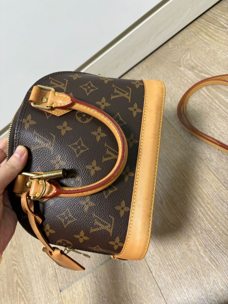 루이비통 알마BB 이미지