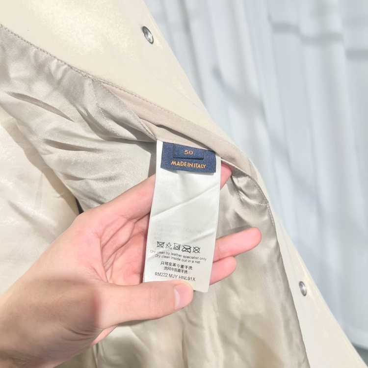 (50)루이비통 크림 바시티 자켓--7