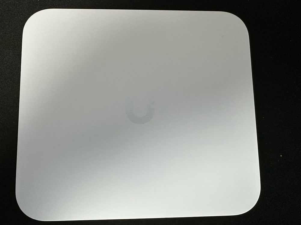 유비쿼티 유니파이 Cloud Gateway Ultra--0
