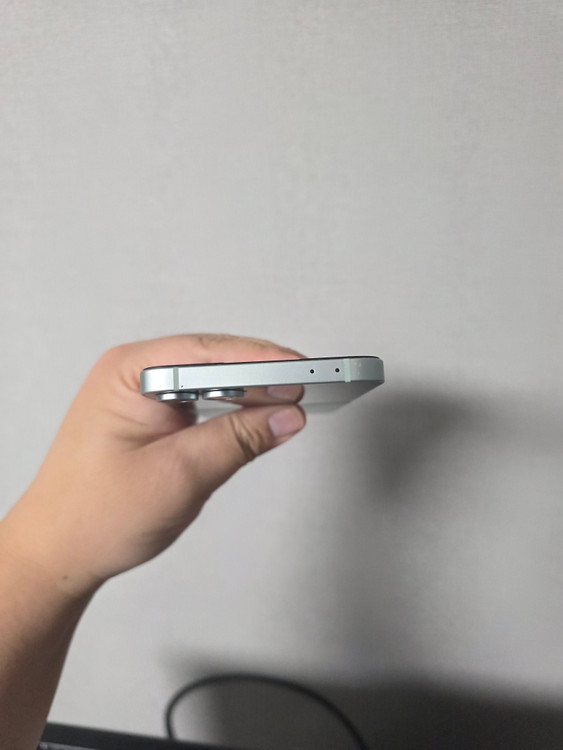 갤럭시 Z플립6 민트 256기가 A급 팝니다 이미지