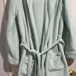 민트색 후드 샤워 가운 로브 Forever 21