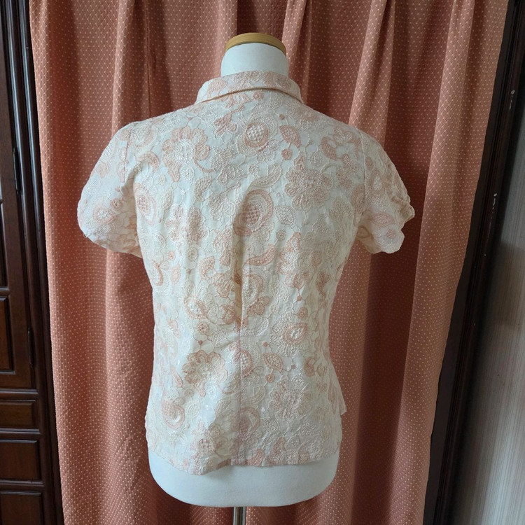 NOI-DITTA노이디타반팔플라워플로럴레이스볼륨퍼프블라우스아이보리/피치42 이미지