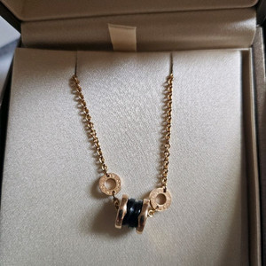 불가리 비제로원18k 골드 팔찌