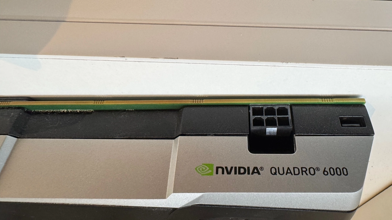 NVIDIA Quadro 6000 그래픽카드 이미지