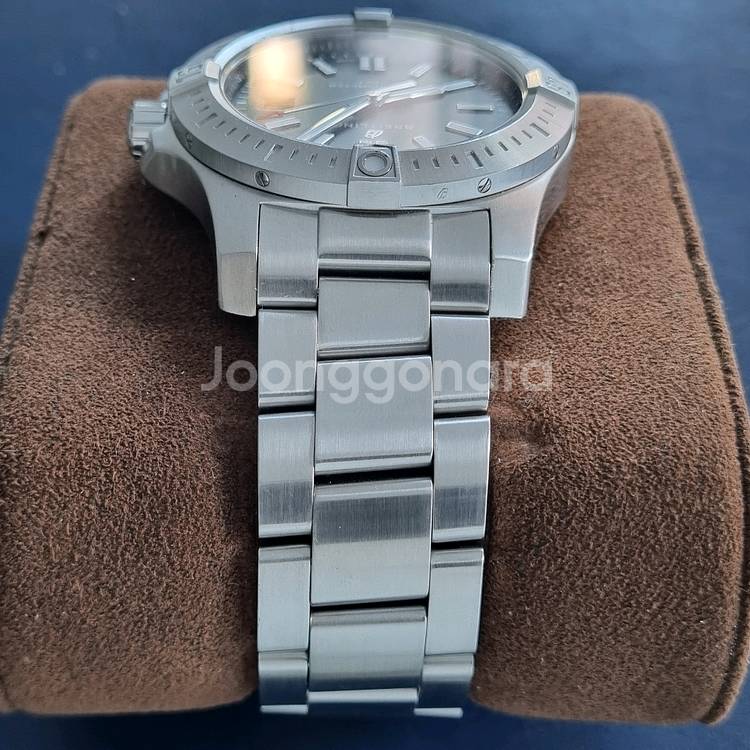 브라이틀링 신형 콜트 44mm 오토 검판 A17388(2019년식)--3