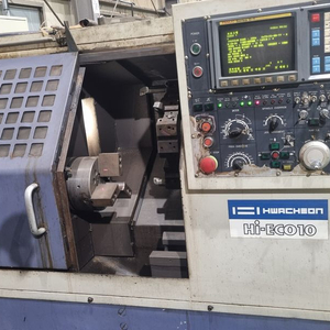 화천 HI-ECO10 CNC 선반 8인치 /작동상태 상호 /칩콘베어 있음 이미지