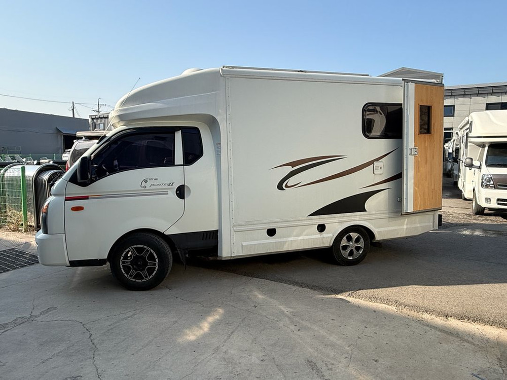 포터2 시티밴 워크스루밴 캠핑카 중고--2