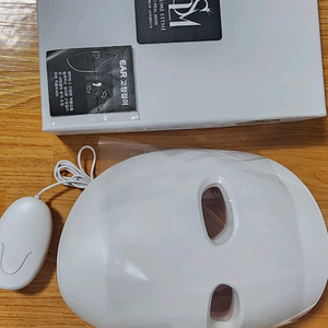 솔루미에스테 LED 리얼마스크 반반가