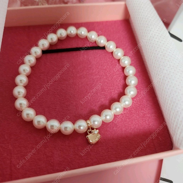 헬로키티 주얼리 시그니처 진주 팔찌 키티--1