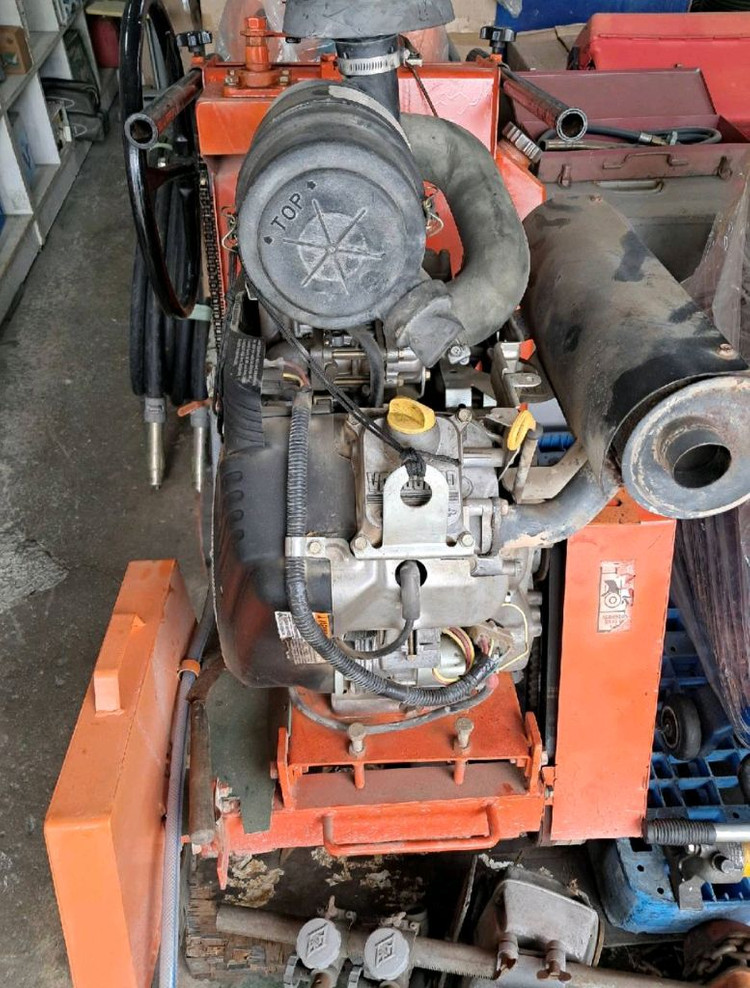 뱅가드 35마력 도로 컷팅기 콘크리트 절단기--1