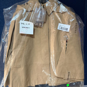 새제품) 버버리 칠드런 후드케이프 4y 여아용