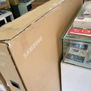 삼성 QLED 4K 85인치 미사용TV