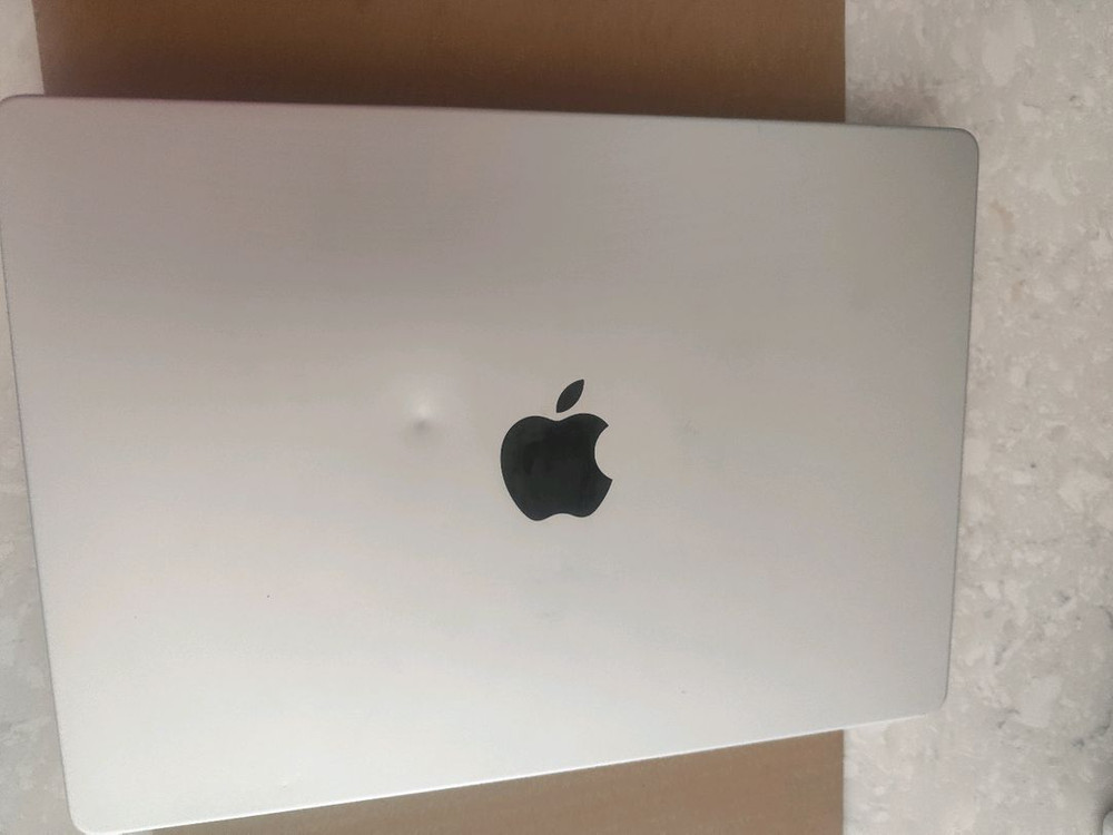 맥북 프로 14 M3 8GB 512GB 이미지