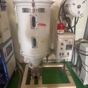 사출기 호퍼드라이어 이미지