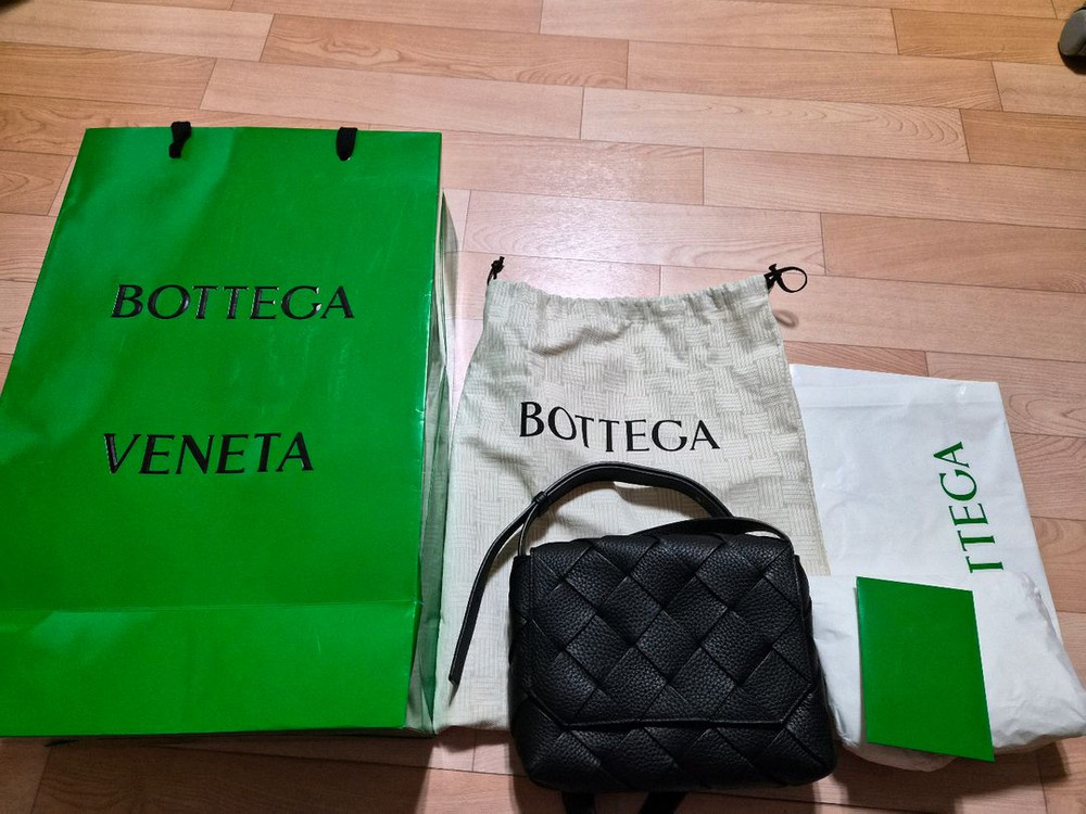 보테가 베네타 디아고 스몰 블랙 카세트백 블랙 1번 30분사용 착 구성품 모두 롯데 2025 3월구입 영수증--5