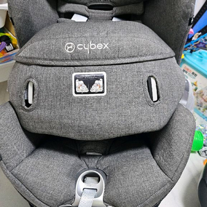 싸이벡스 제로나 Q I-Size Plus 카시트