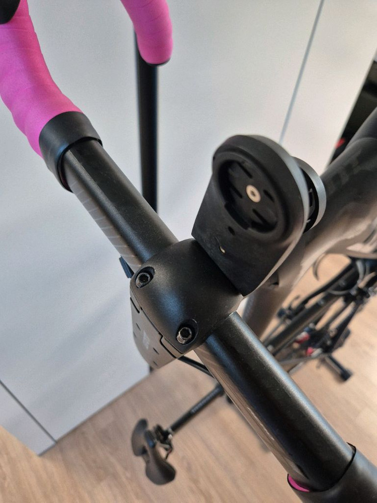 자이언트 프로펠 어드밴스1 2021 무광블랙 풀카본 디스크 차량 이미지