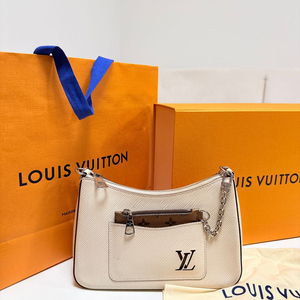 보증서O 풀박스) 루이비통 에피 마렐 쿼르츠 백 아이보리 판매합니다! 이미지