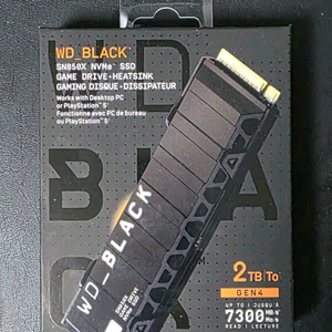 WD BLACK SN850X NVMe SSD 2TB 히트싱크 이미지