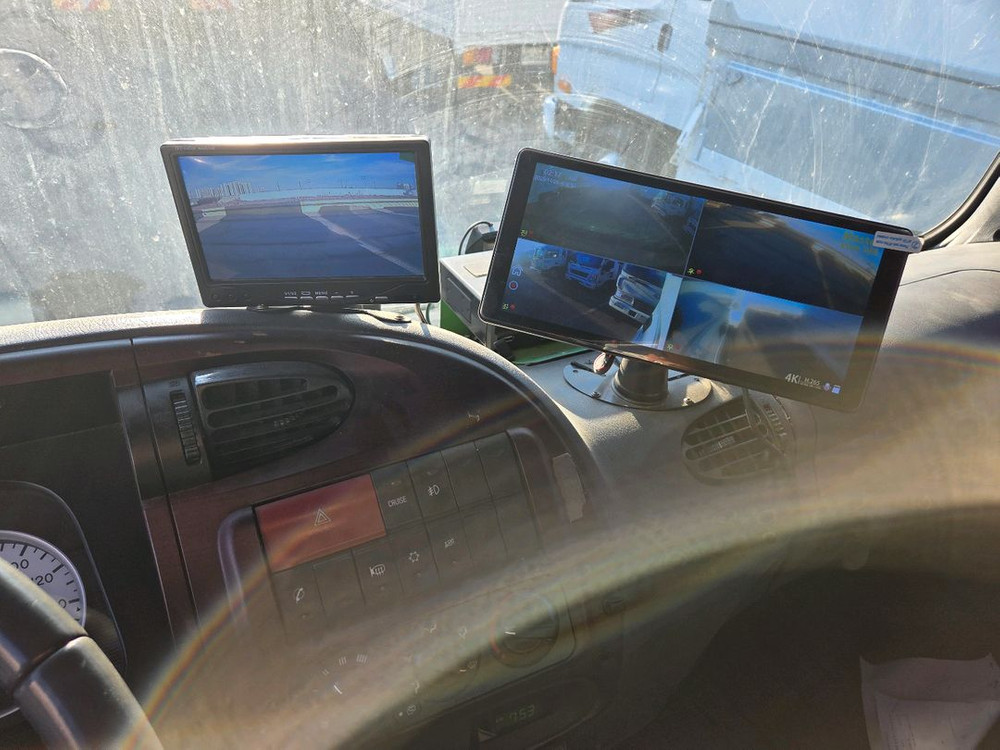 메가트럭 5톤 새익스탑차 단발이 6.25터 270마력--8