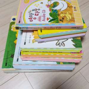 프뢰벨 영아다중 영어편 책8권, cd1장(미사용)