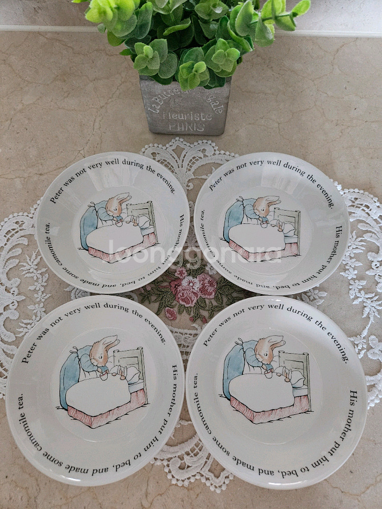 영국 웨지우드 피터래빗 스몰 볼 판매해요--8