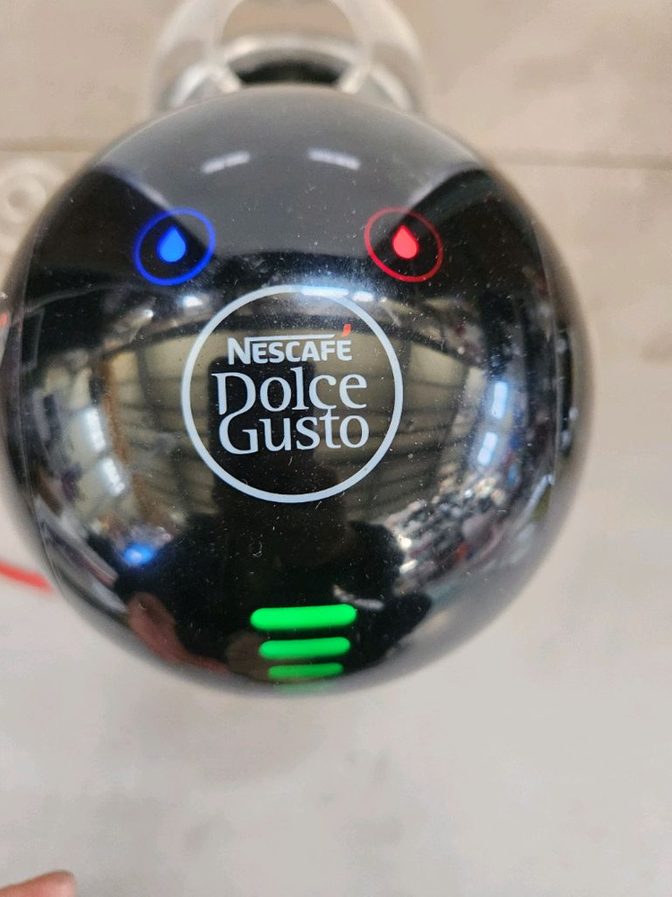 돌체구스토 커피머신 이미지