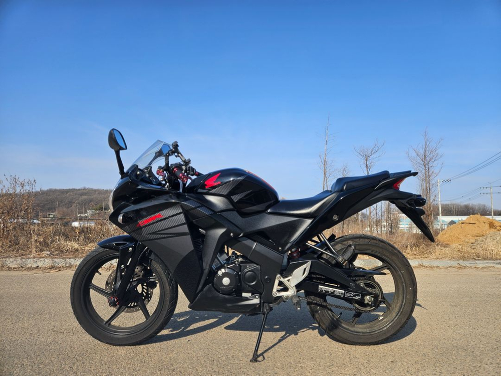 cbr125 16년식 판매합니다 이미지