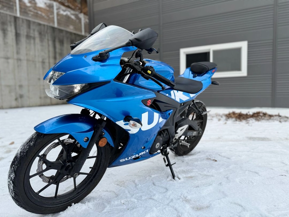스즈키 GSX-R125 21년식 낮은키로수 판매합니다 이미지