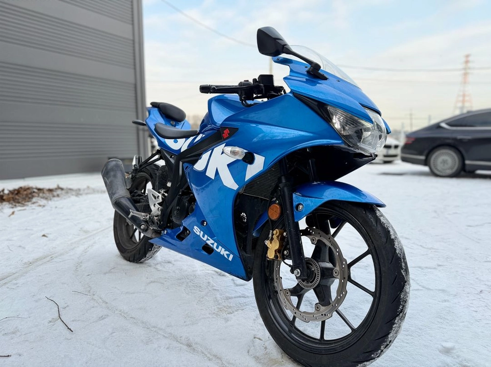 스즈키 GSX-R125 21년식 낮은키로수 판매합니다 이미지