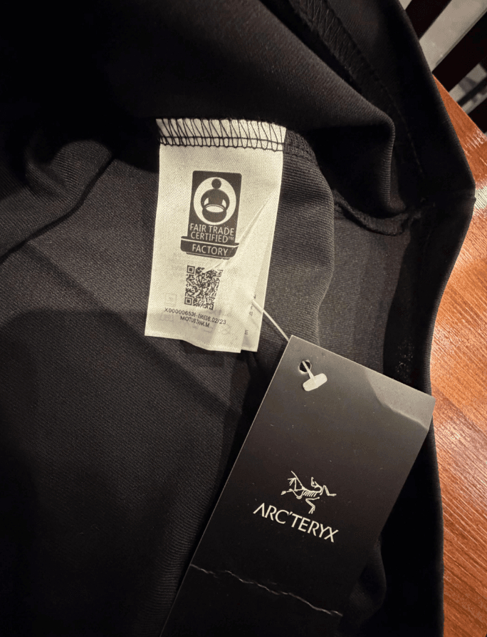 [아크;테릭스] 새상품 / 긴팔티 / 약 105~110 사이즈--2