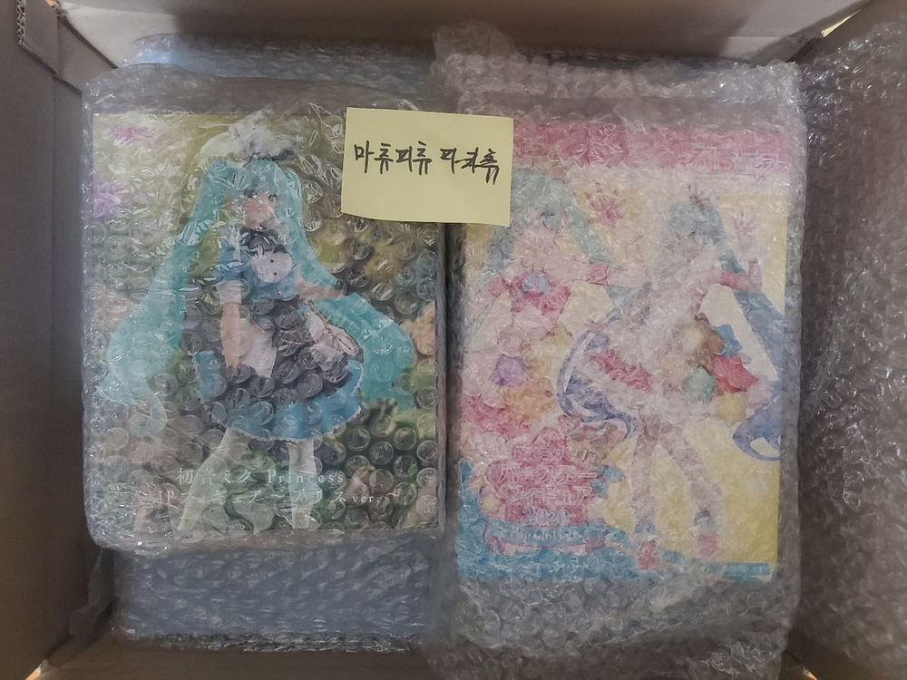 인피니티 스튜디오 하츠네미쿠 미개봉 + 미쿠 앨리스 미개봉 + 미쿠 생일버젼 미개봉--3