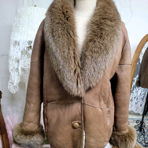 양가죽(양털) 폭스 무스탕