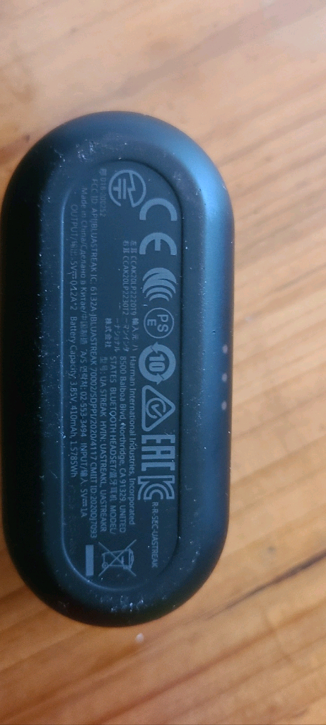 언더아머 JBL 무선 이어폰 블랙--1