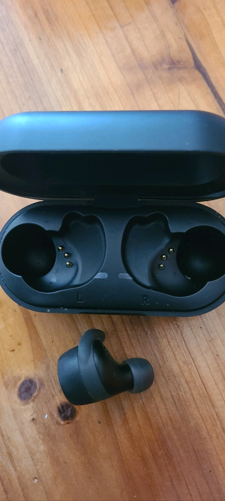 언더아머 JBL 무선 이어폰 블랙--2