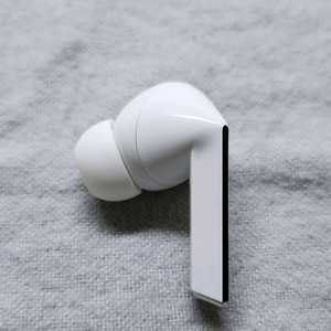 갤럭시 버즈3 프로 화이트 왼쪽