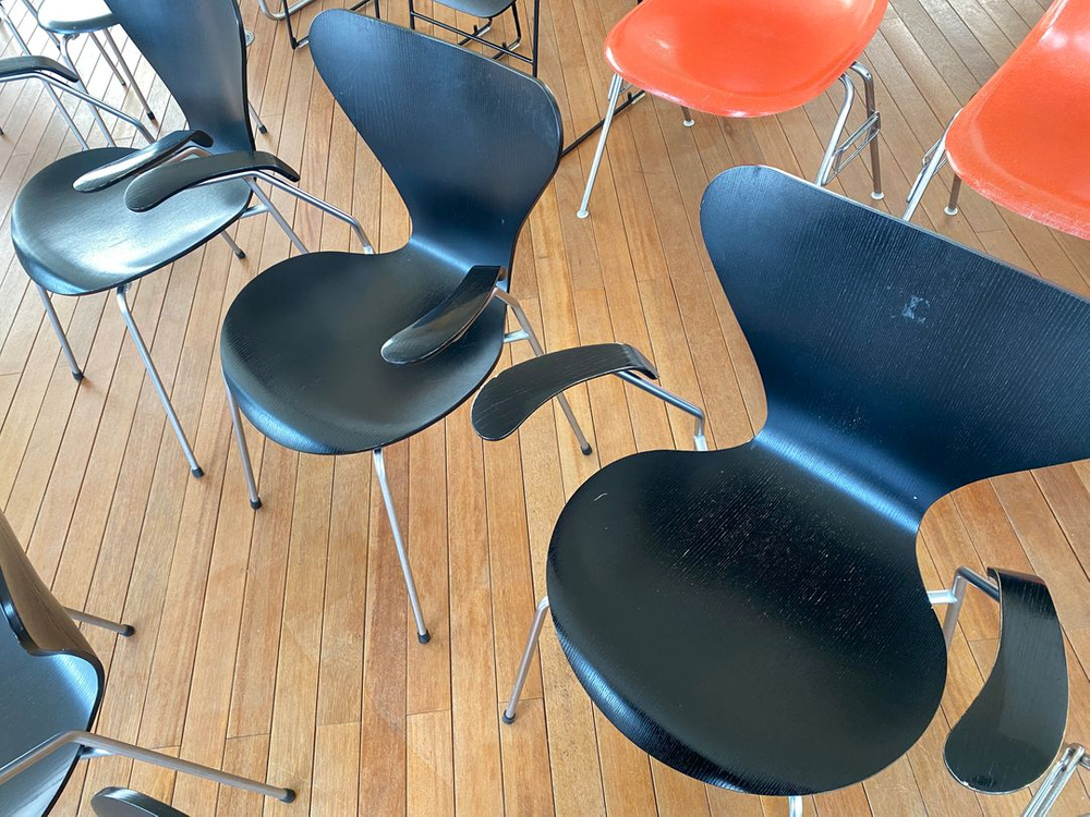 프리츠한센 3207 Series 7 세븐체어 세븐암체어 이미지