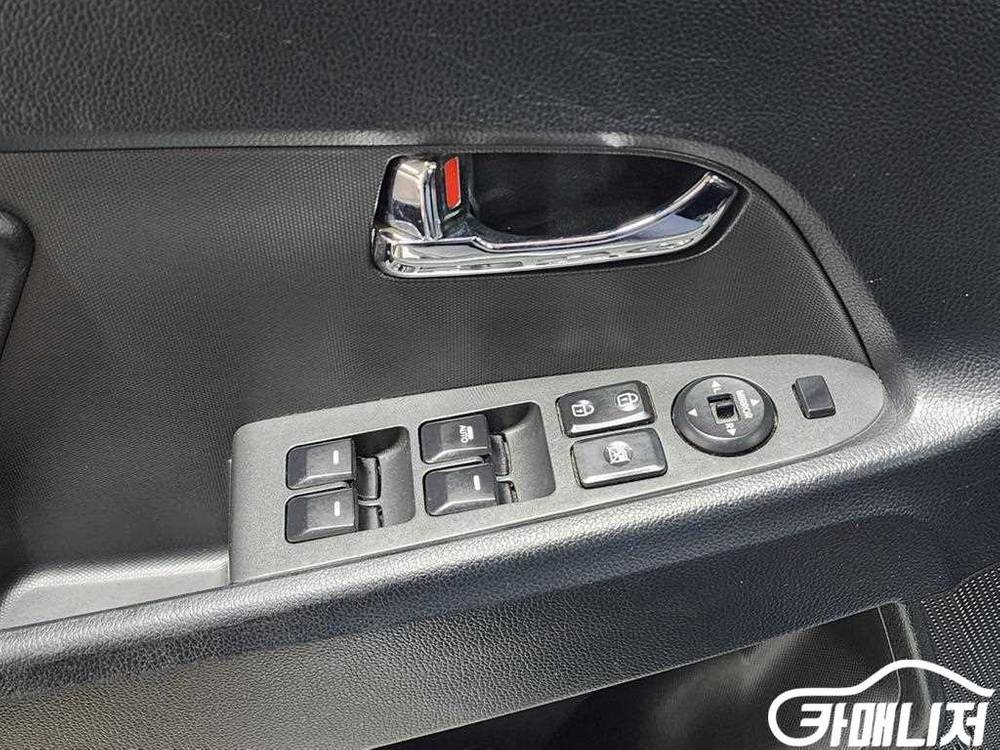 [기아]스포티지 R 4WD TLX 최고급형 (5인승) #2026년특가--8