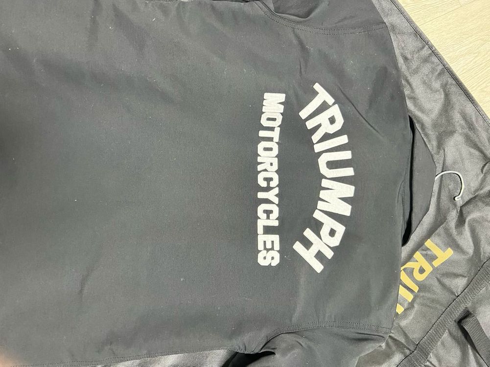 트라이엄프 코치자켓 이미지
