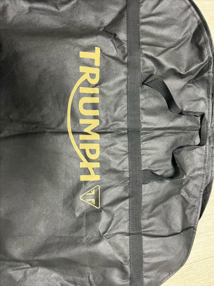 트라이엄프 코치자켓 이미지