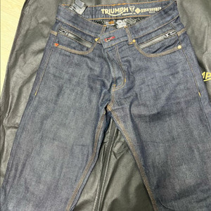 트라이엄프x리서전스 바이크데님32사이즈 이미지