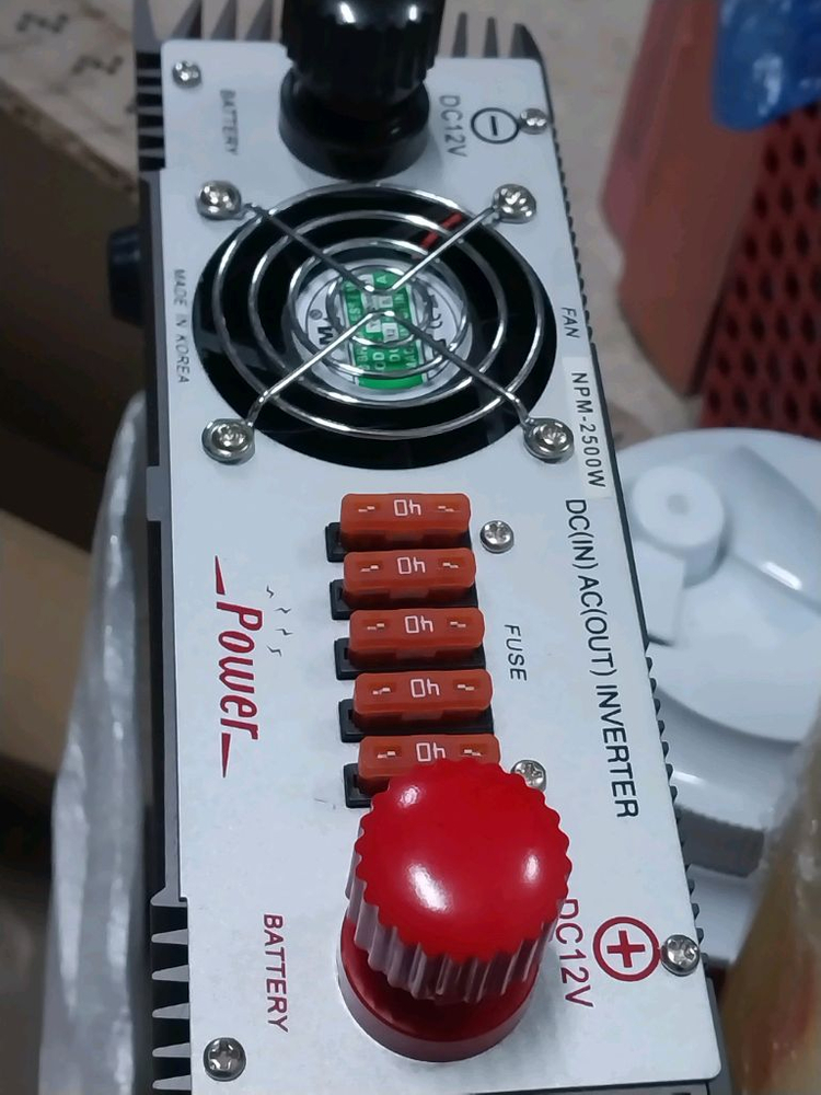 인파워텍 12V 인버터/IPT-2000WL/입력12V/최대출력 2500W/디지털파워인버터/ 이미지