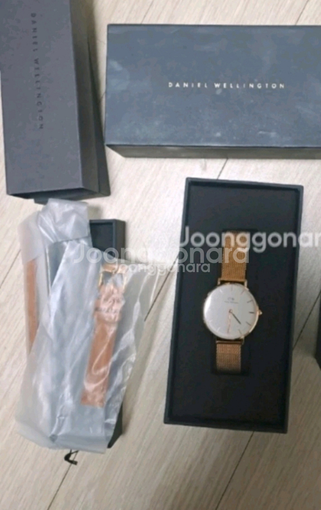 다니엘 웰링턴 메탈시계+브라운가죽줄--1