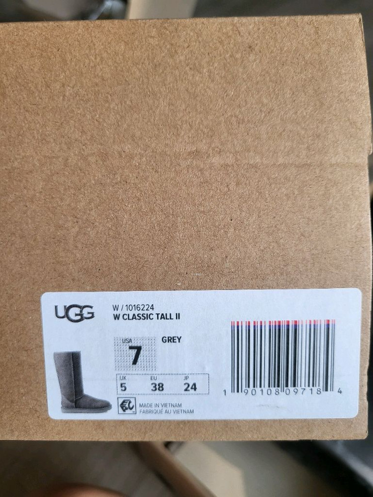 어그 클래식 톨2 7 38--7