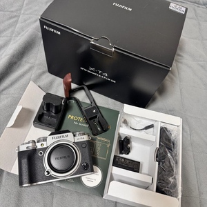 후지필름 X-T4 실버 바디